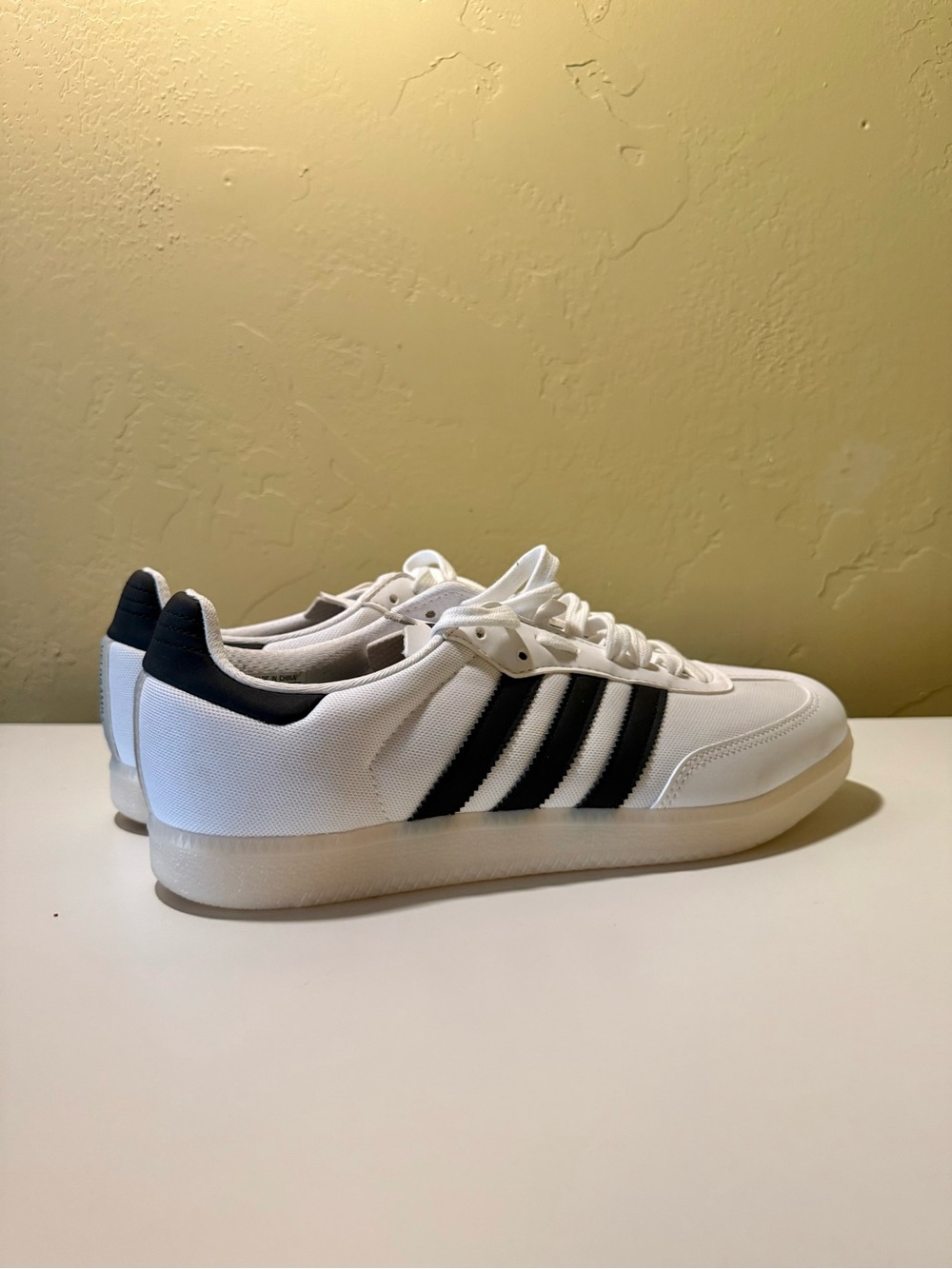 Adidas Velosamba Made With Nature Cycling Shoes White/Black Men's 10.5 - Picture 2 of 8